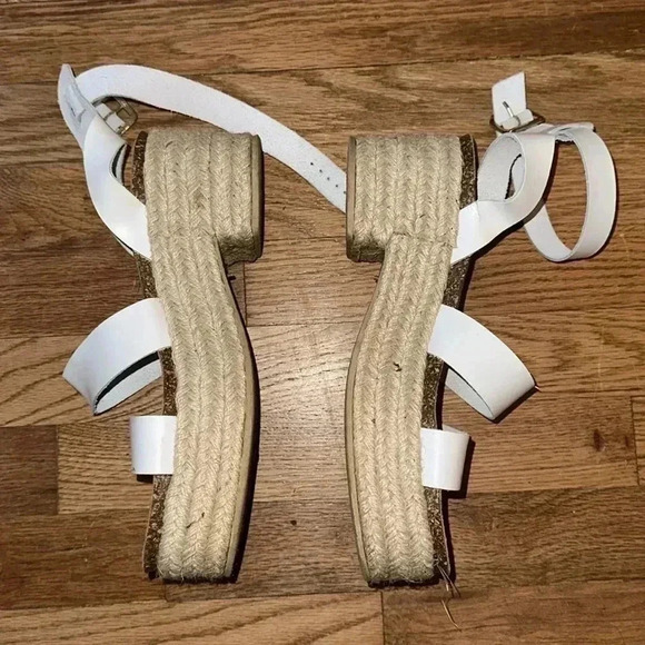 Steve Madden Strappy Platform Sandal - Picture 4 of 5